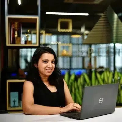Dhara M.